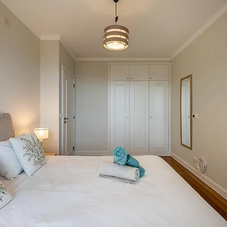 Ocean View And Infinity Pool 푼샬